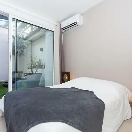 Vieil Superbe Cosy Jardin Appartement