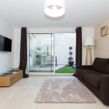 Vieil Superbe Cosy Jardin Appartement Antibes